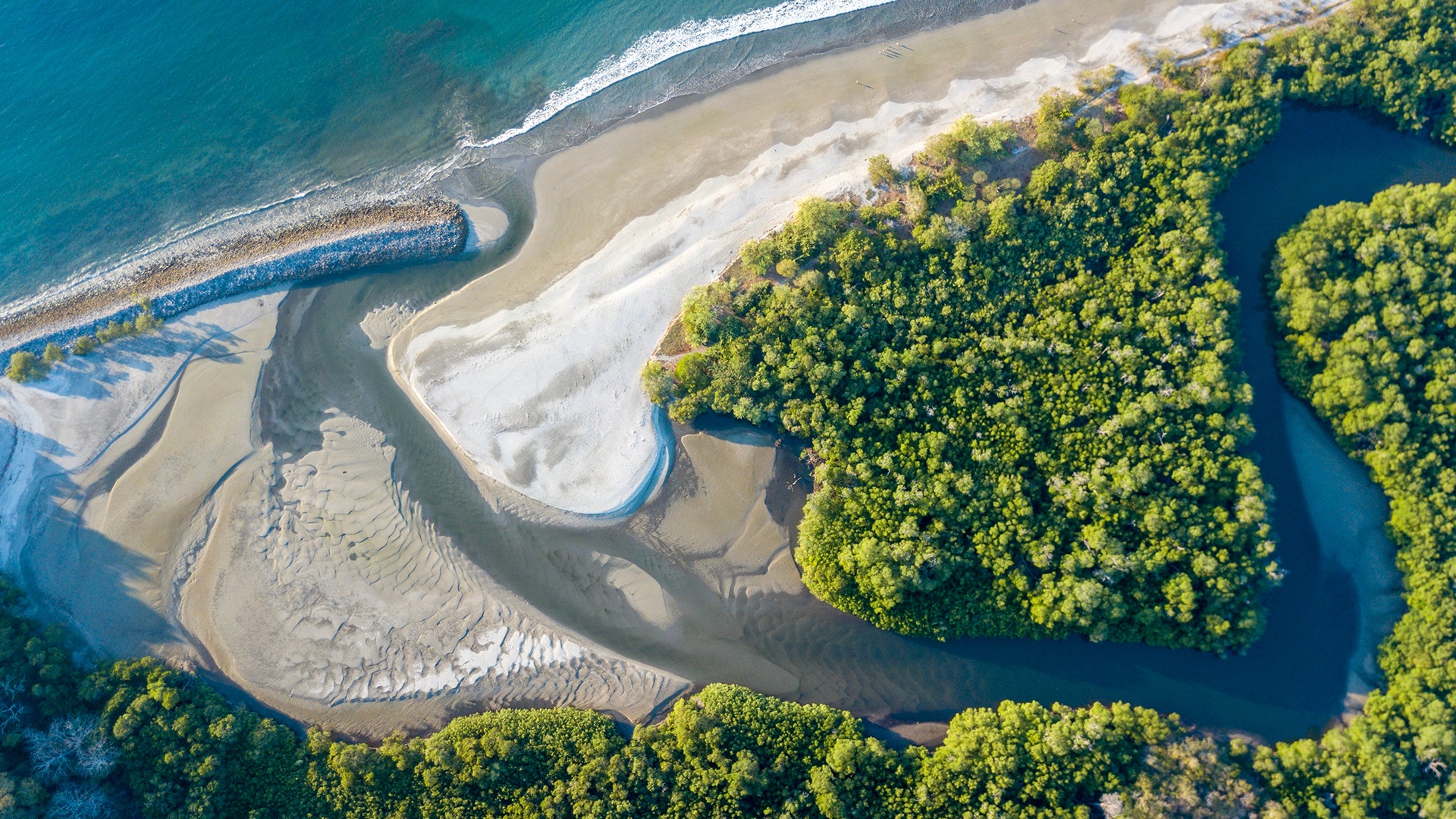 Tropical Living in Costa Rica 2026: Adapting to the Climate from the USA