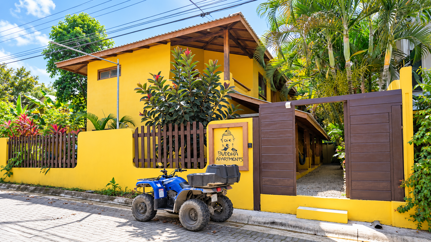 Apartments for Sale in Playa Carmen Santa Teresa: Six-Unit Investment at $715K