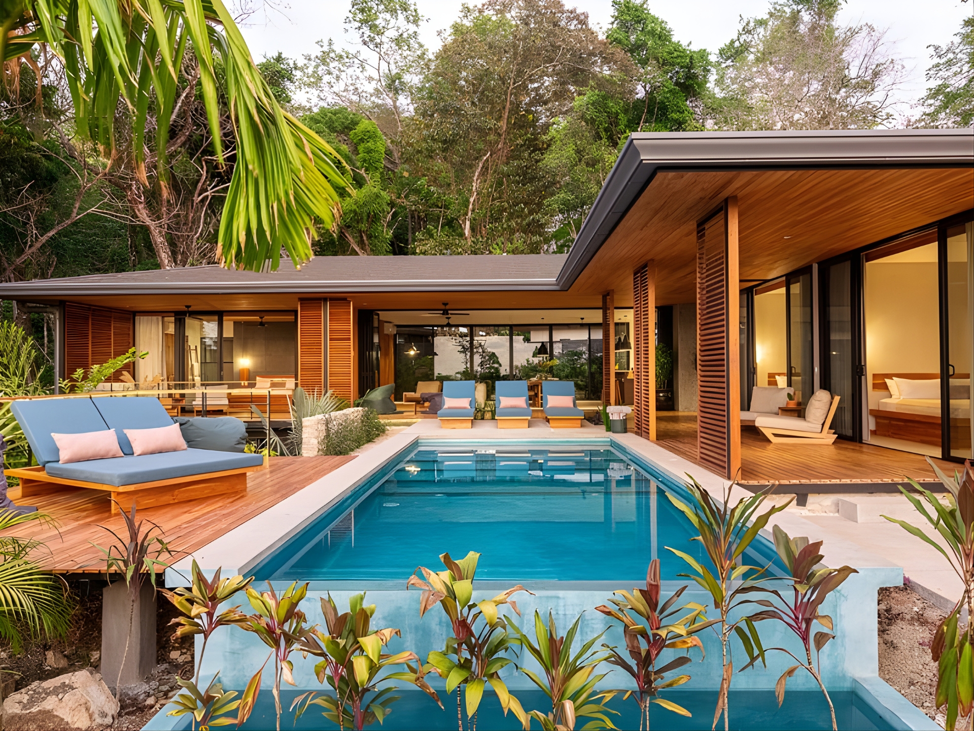 How to Compare Real Estate Listings in Costa Rica Like a Pro (2025)