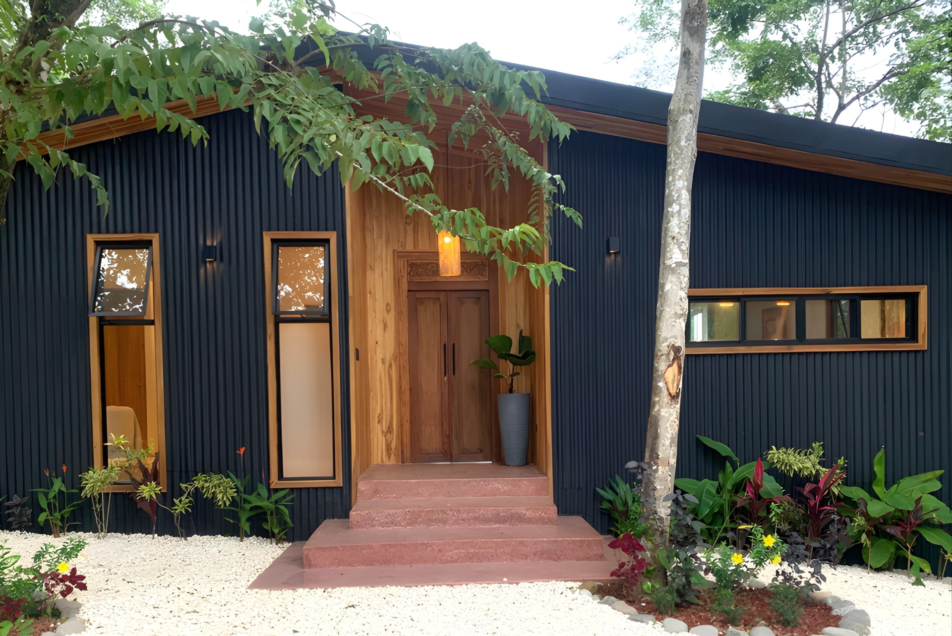 How to Finance Real Estate in Costa Rica with Coldwell Banker Sunset Reef Realty: Mortgages, Loans and Payment Plans for Foreign Buyers